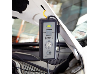 Пуско-зарядное устройство RING RESC605